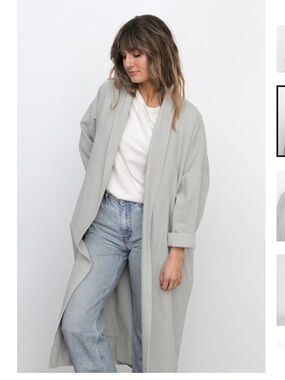 LASZIO
CALIFORNIA KATE LAB COAT